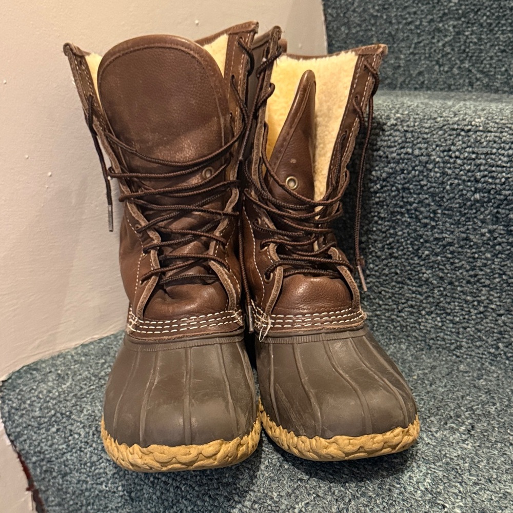 L.L.Bean Shearling-Lined Bean Boots (Duck Boots) – Women’s Size 9